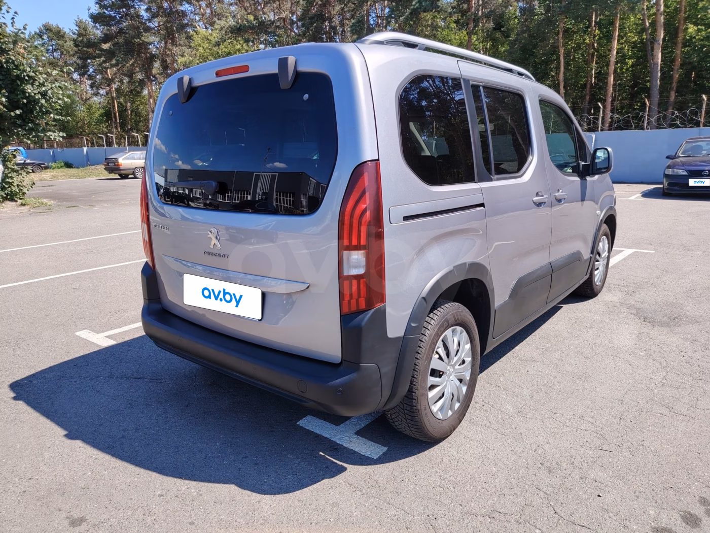 Peugeot Rifter фото 10