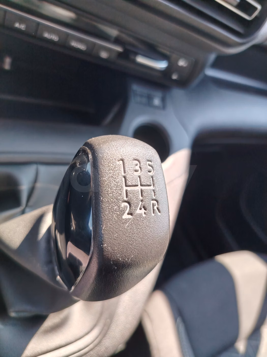 Peugeot Rifter фото 16
