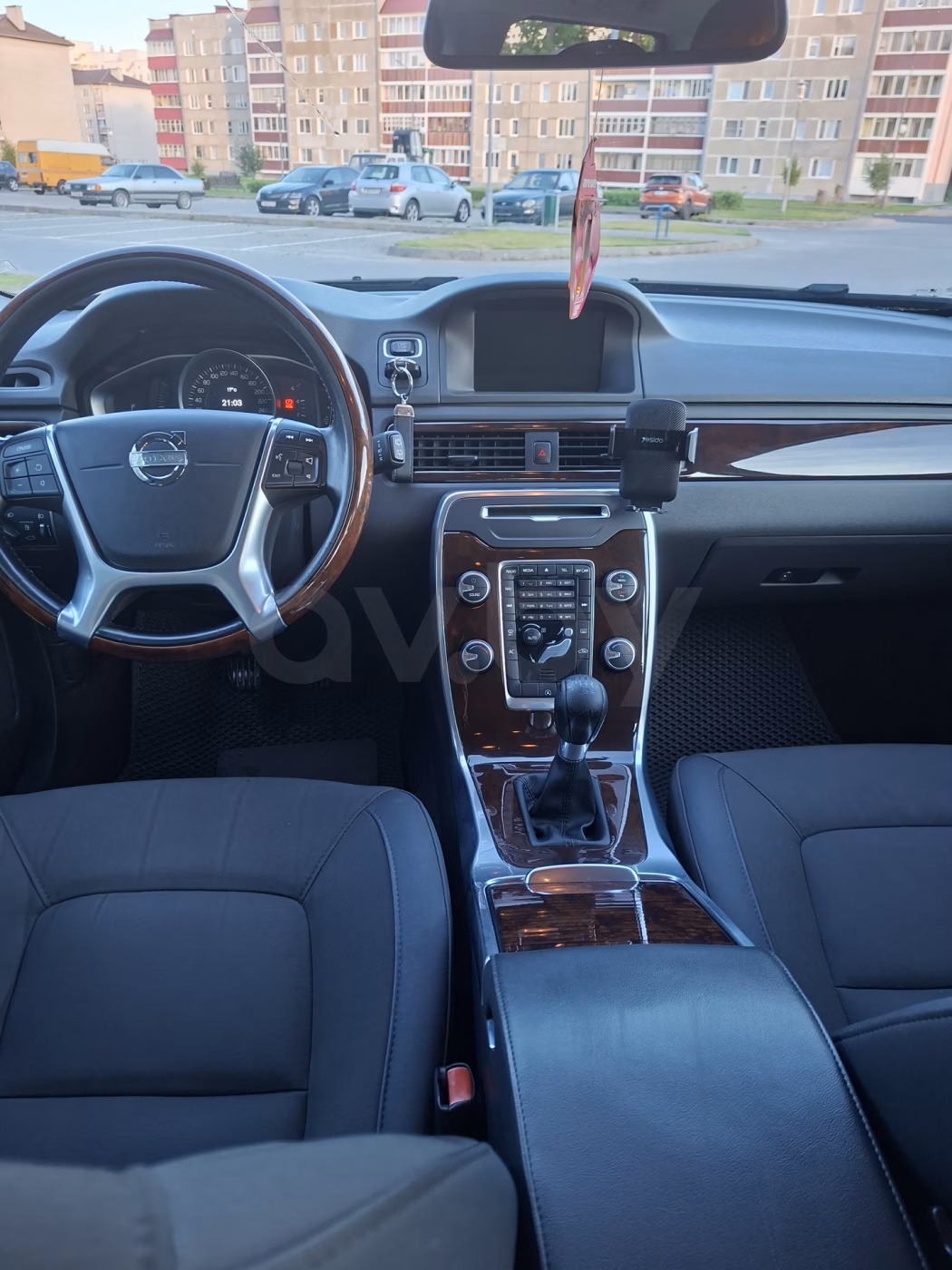 Volvo V70 фото 7