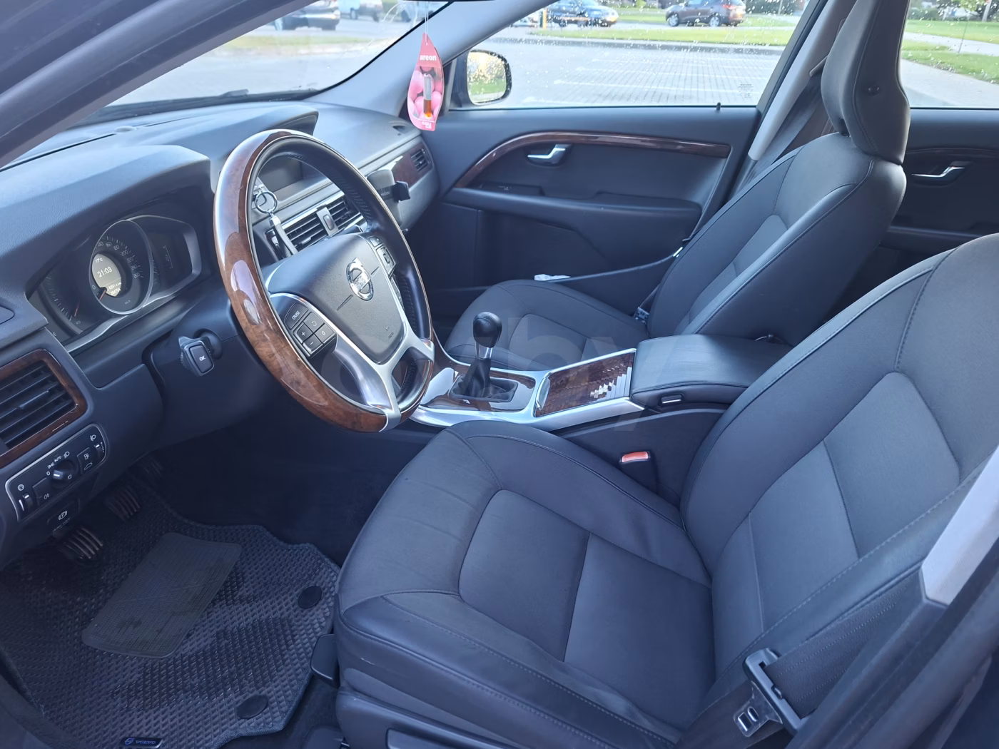 Volvo V70 фото 6