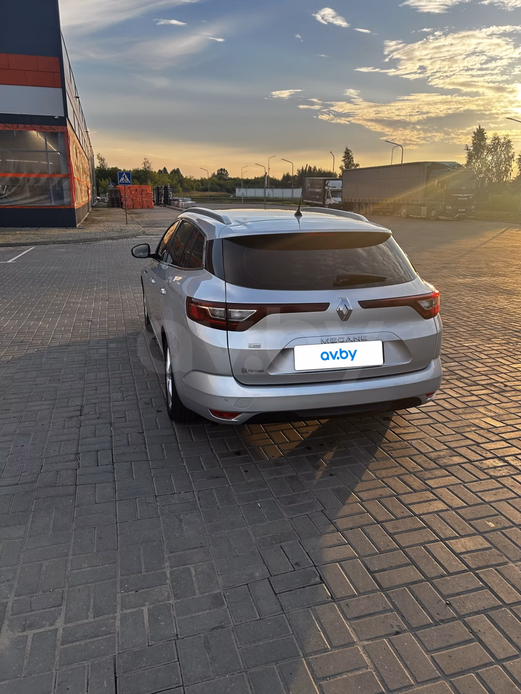 Renault Megane фото 2