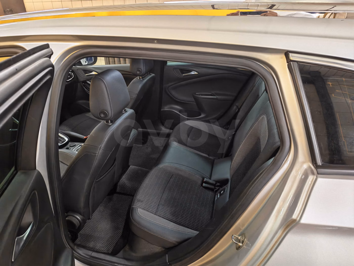 Opel Astra фото 9