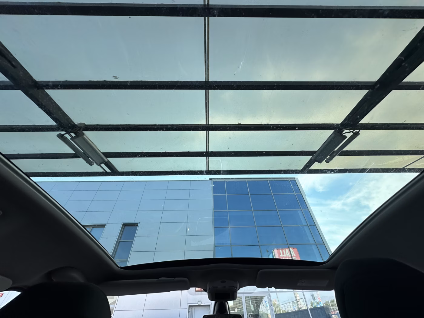 Peugeot 5008 фото 16