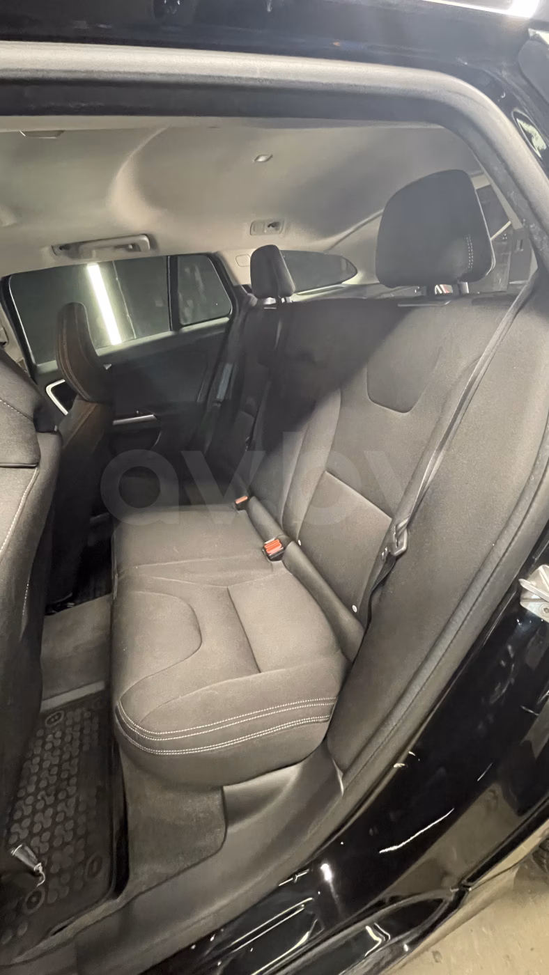 Volvo V60 фото 28