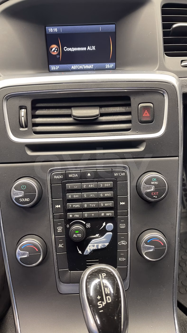 Volvo V60 фото 20