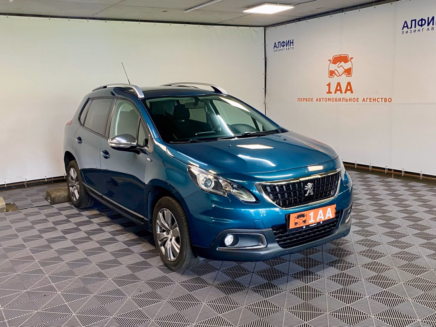 Peugeot 2008 фото 2