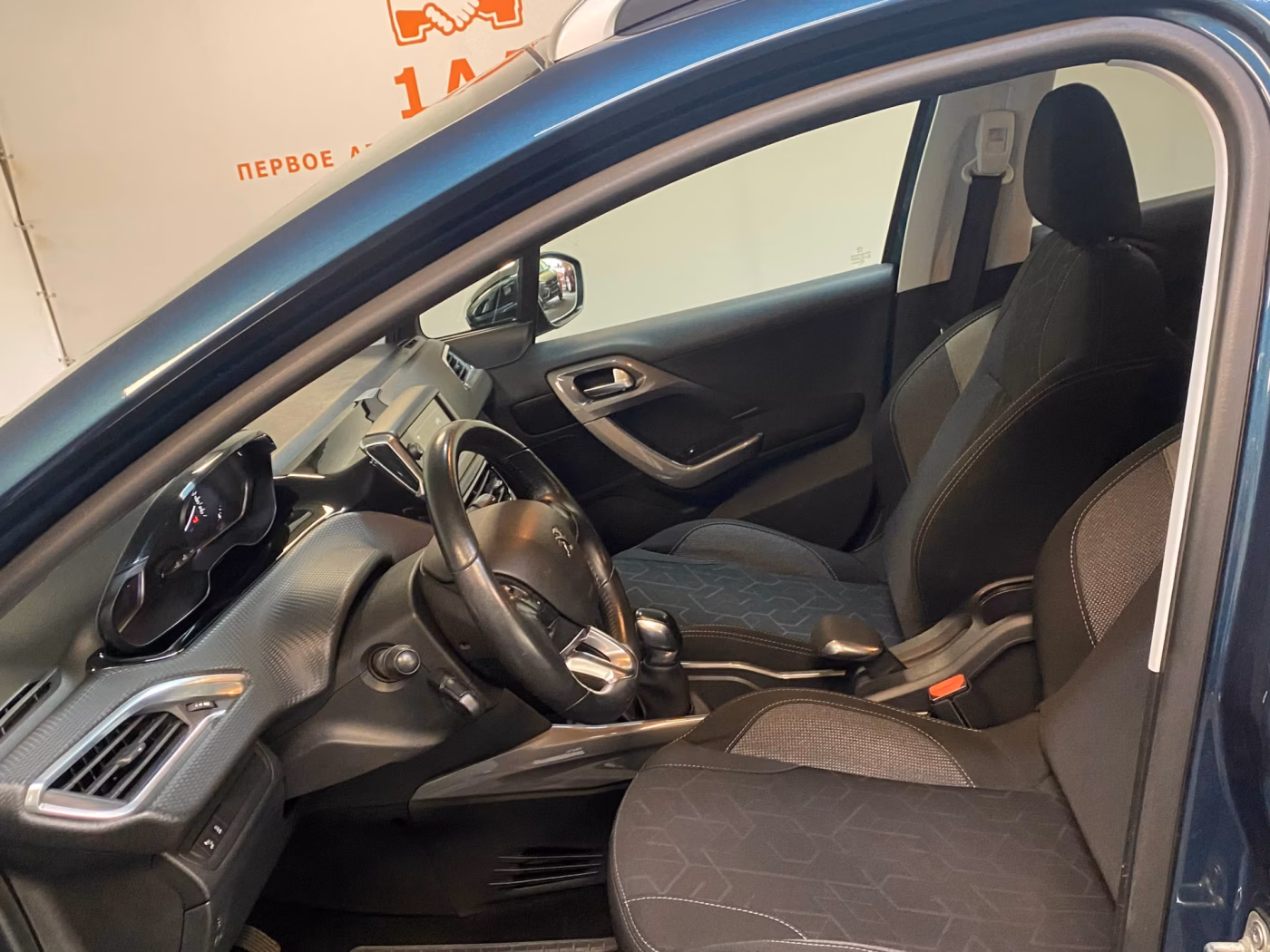 Peugeot 2008 фото 5