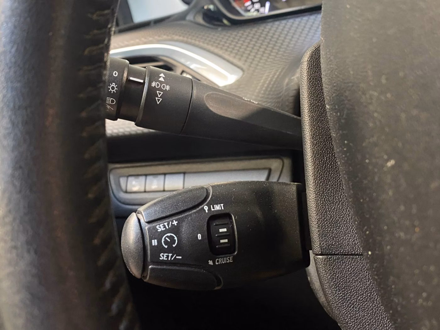 Peugeot 2008 фото 7