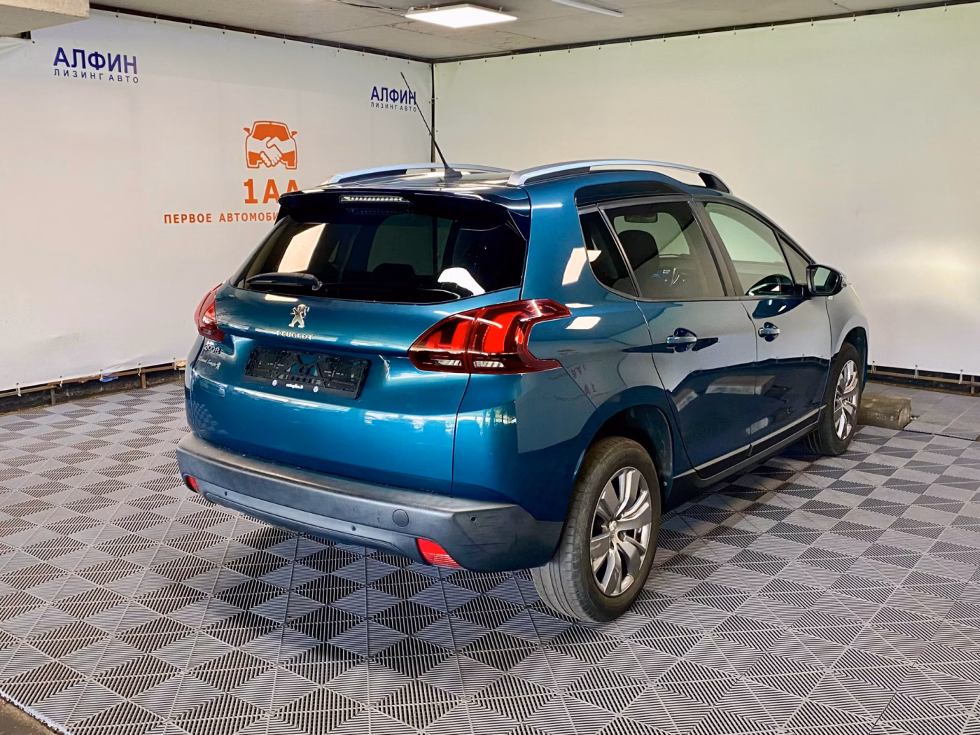 Peugeot 2008 фото 3