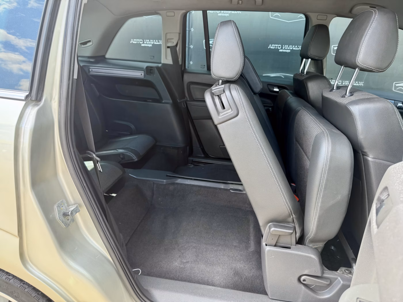 Opel Zafira фото 24