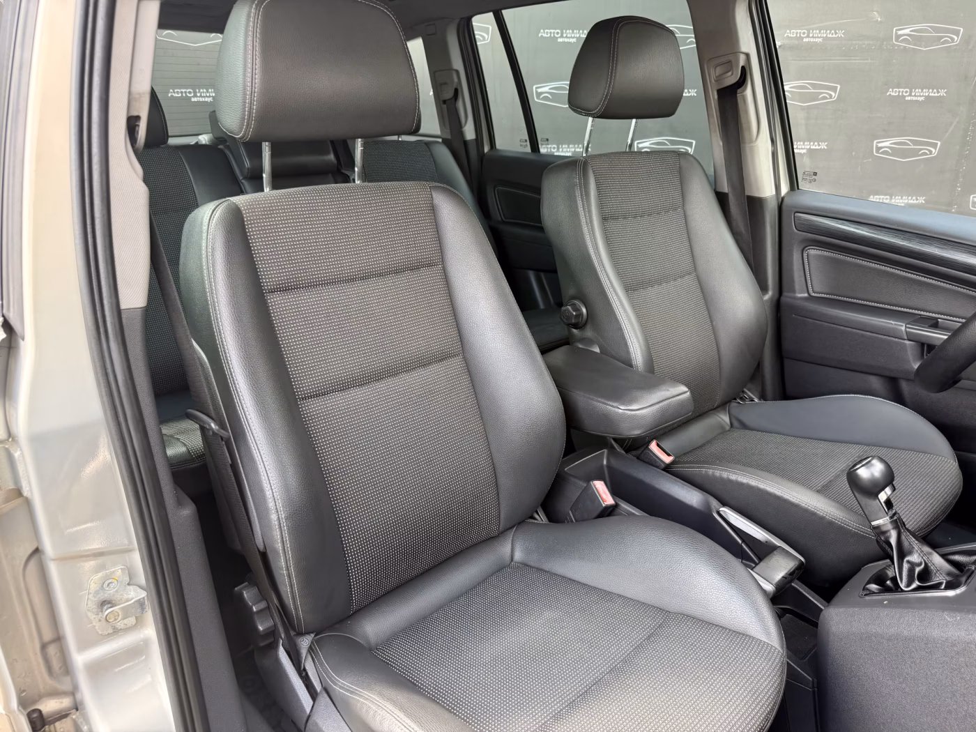 Opel Zafira фото 17