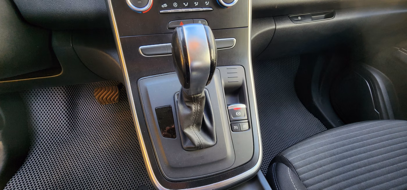 Renault Scenic фото 15