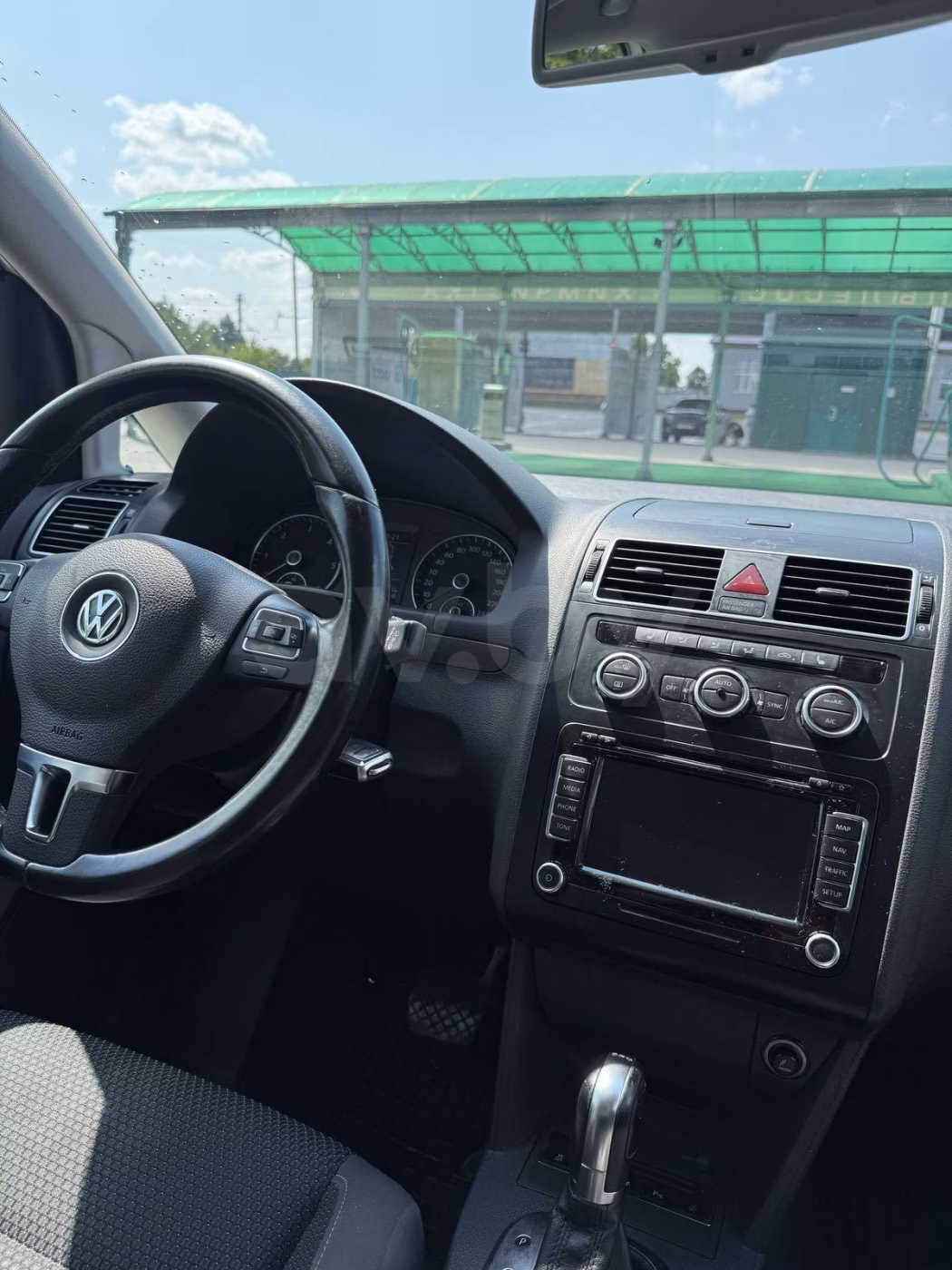 Volkswagen Touran фото 10