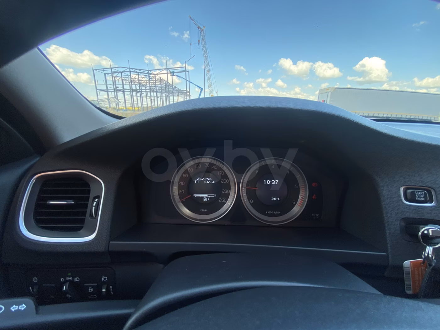 Volvo V60 фото 16