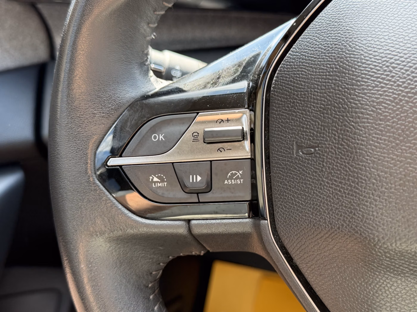 Peugeot 308 фото 16