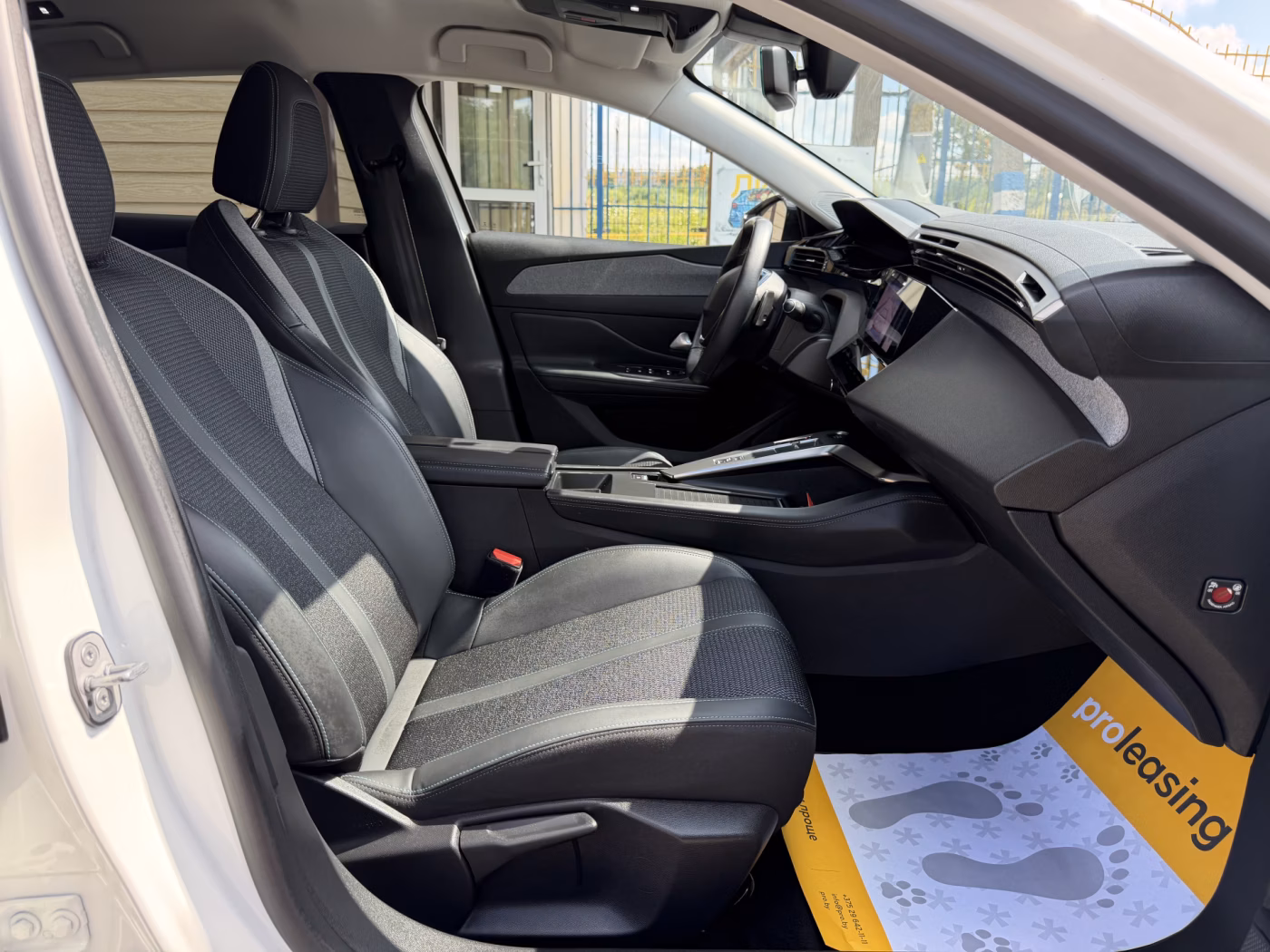 Peugeot 308 фото 15