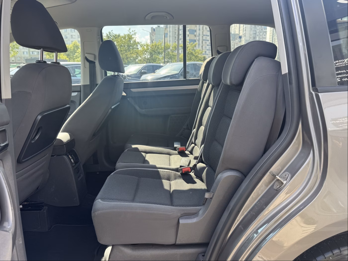 Volkswagen Touran фото 12