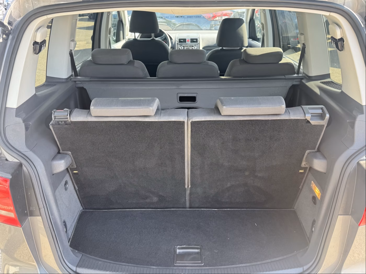 Volkswagen Touran фото 15