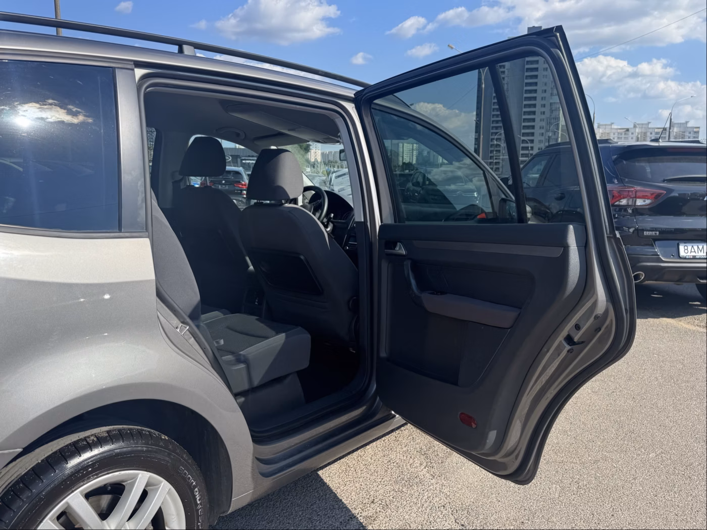 Volkswagen Touran фото 16