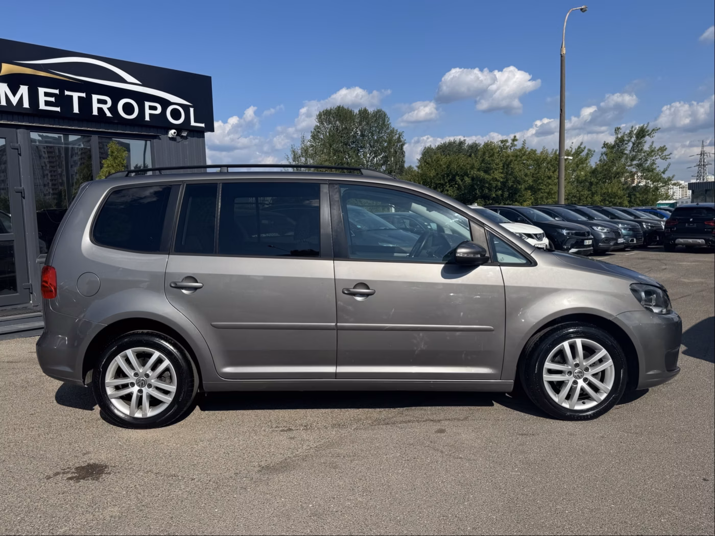 Volkswagen Touran фото 8