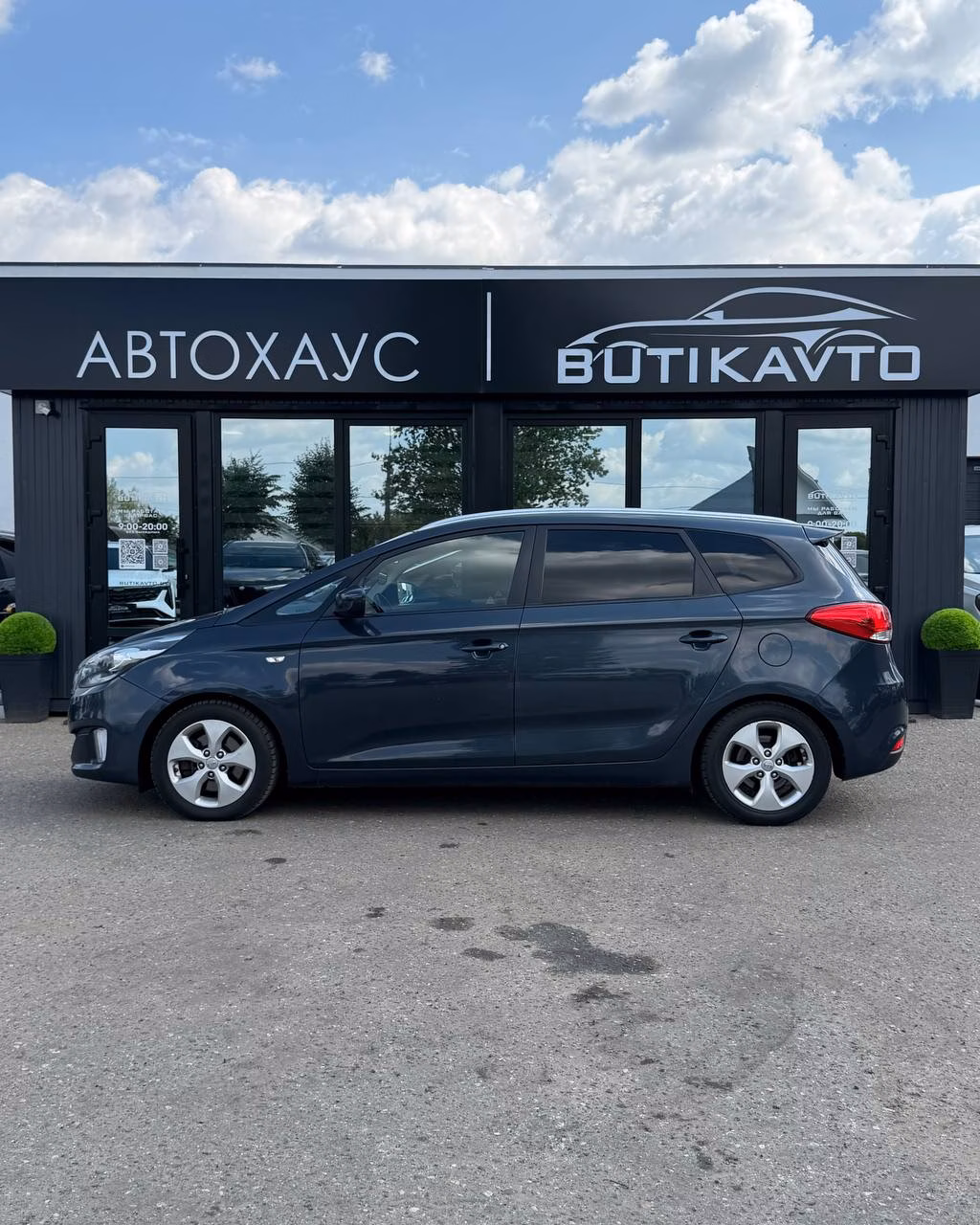 Kia Carens фото 3