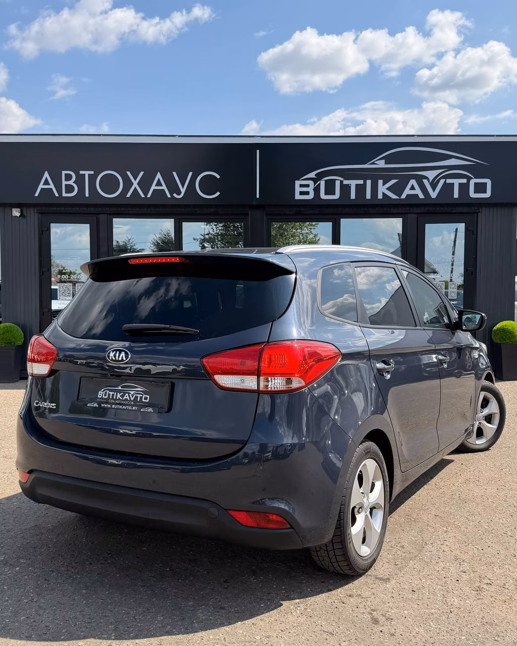 Kia Carens фото 6