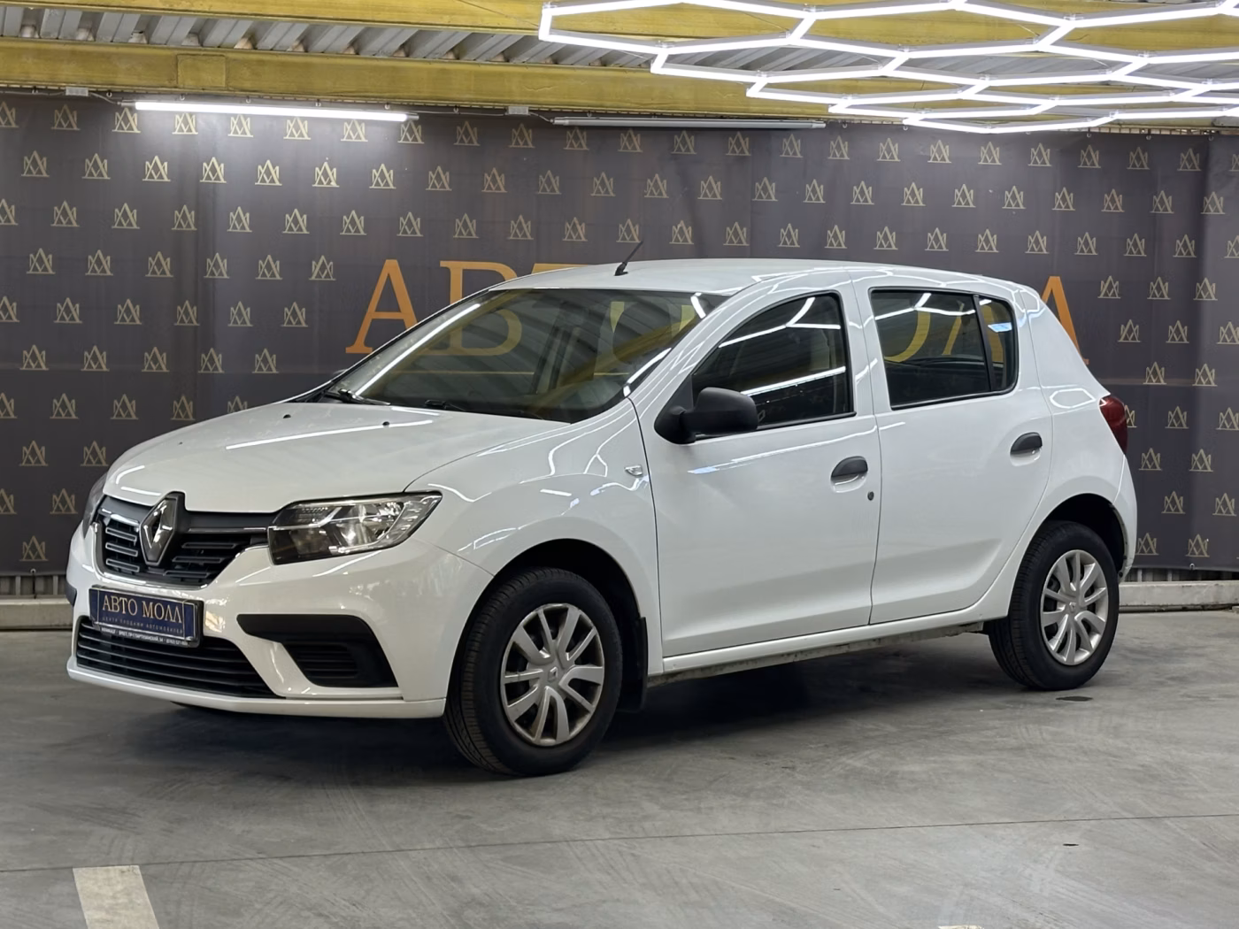 Renault Sandero фото 3
