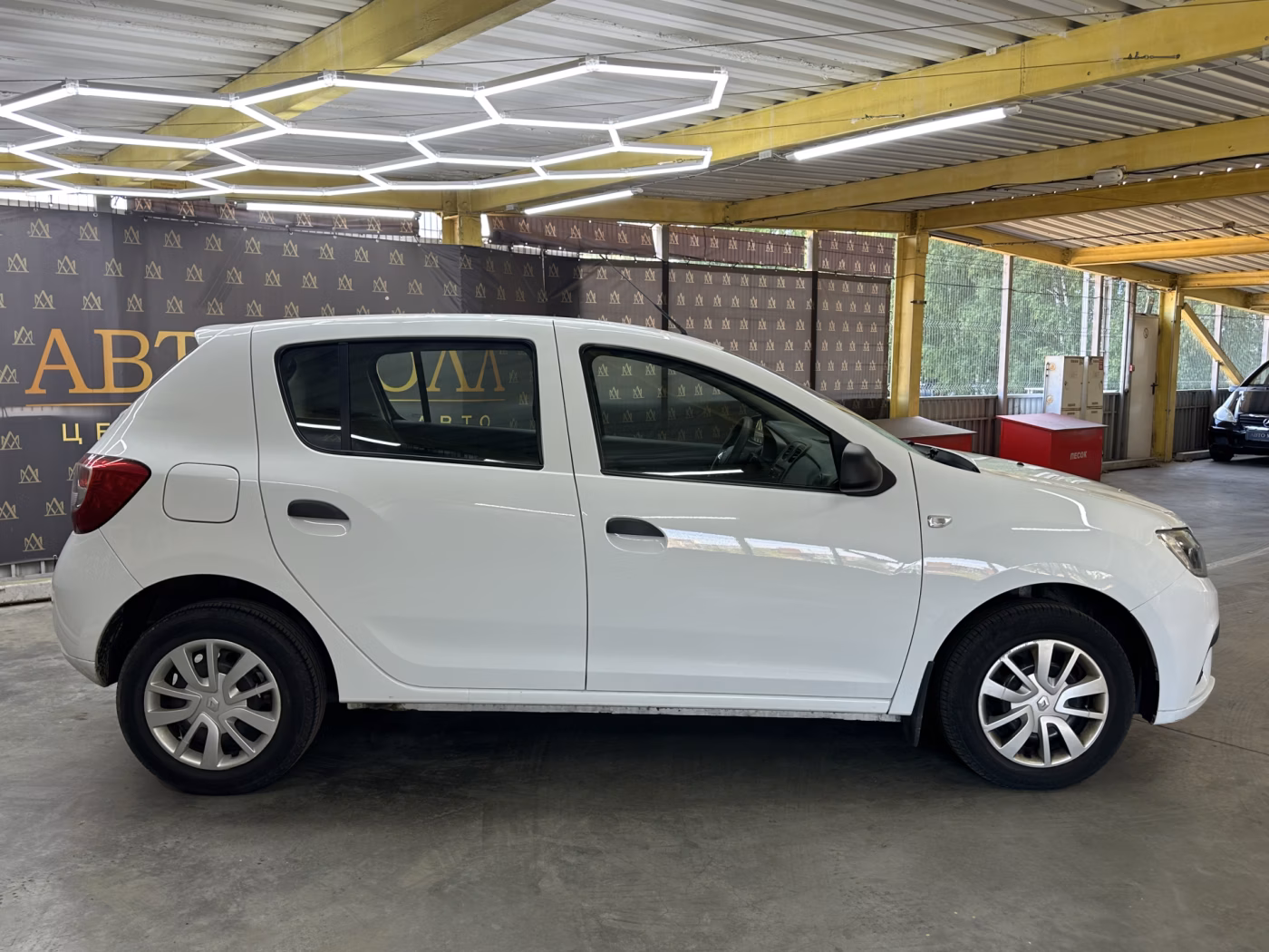 Renault Sandero фото 6