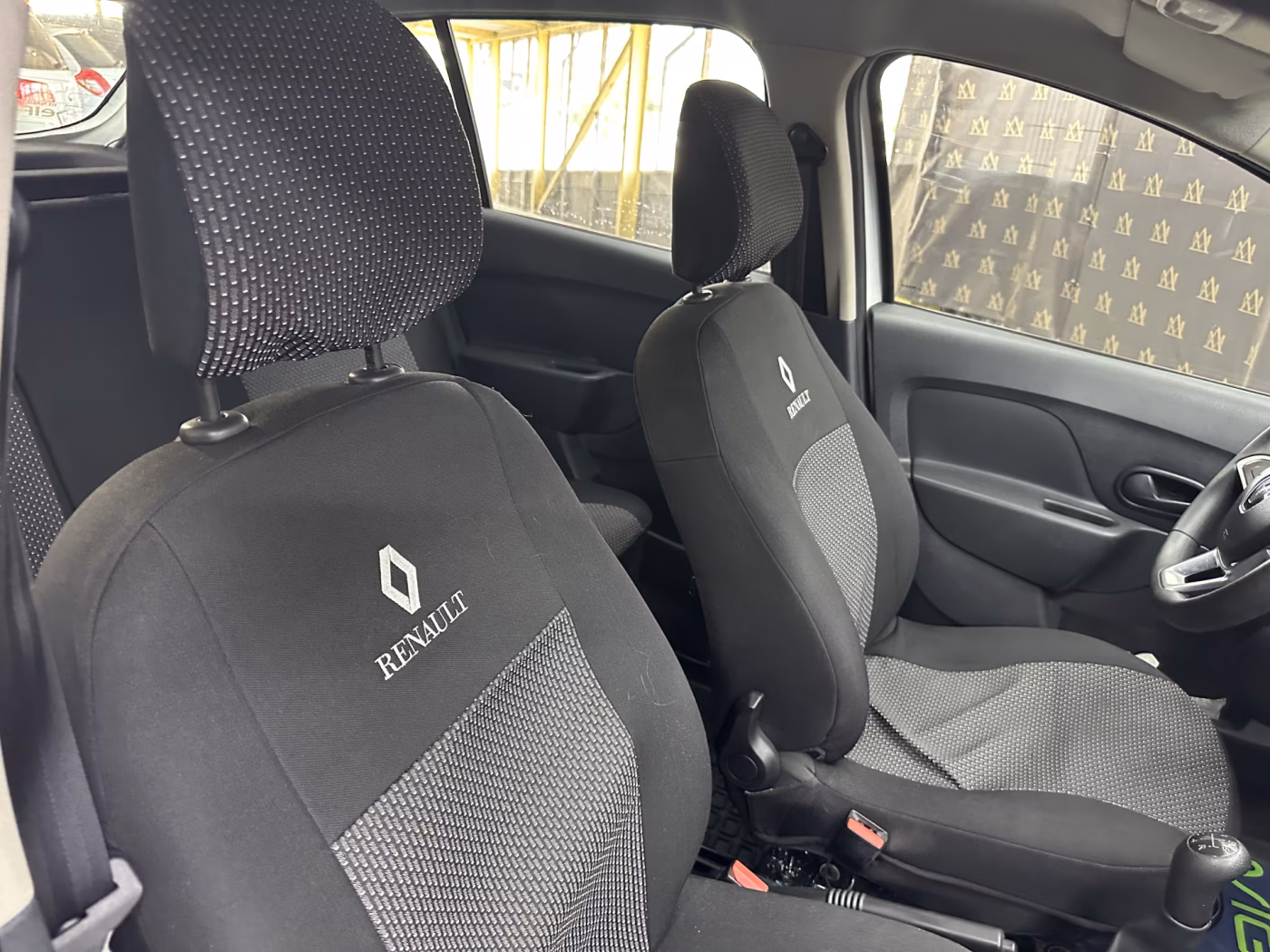 Renault Sandero фото 20