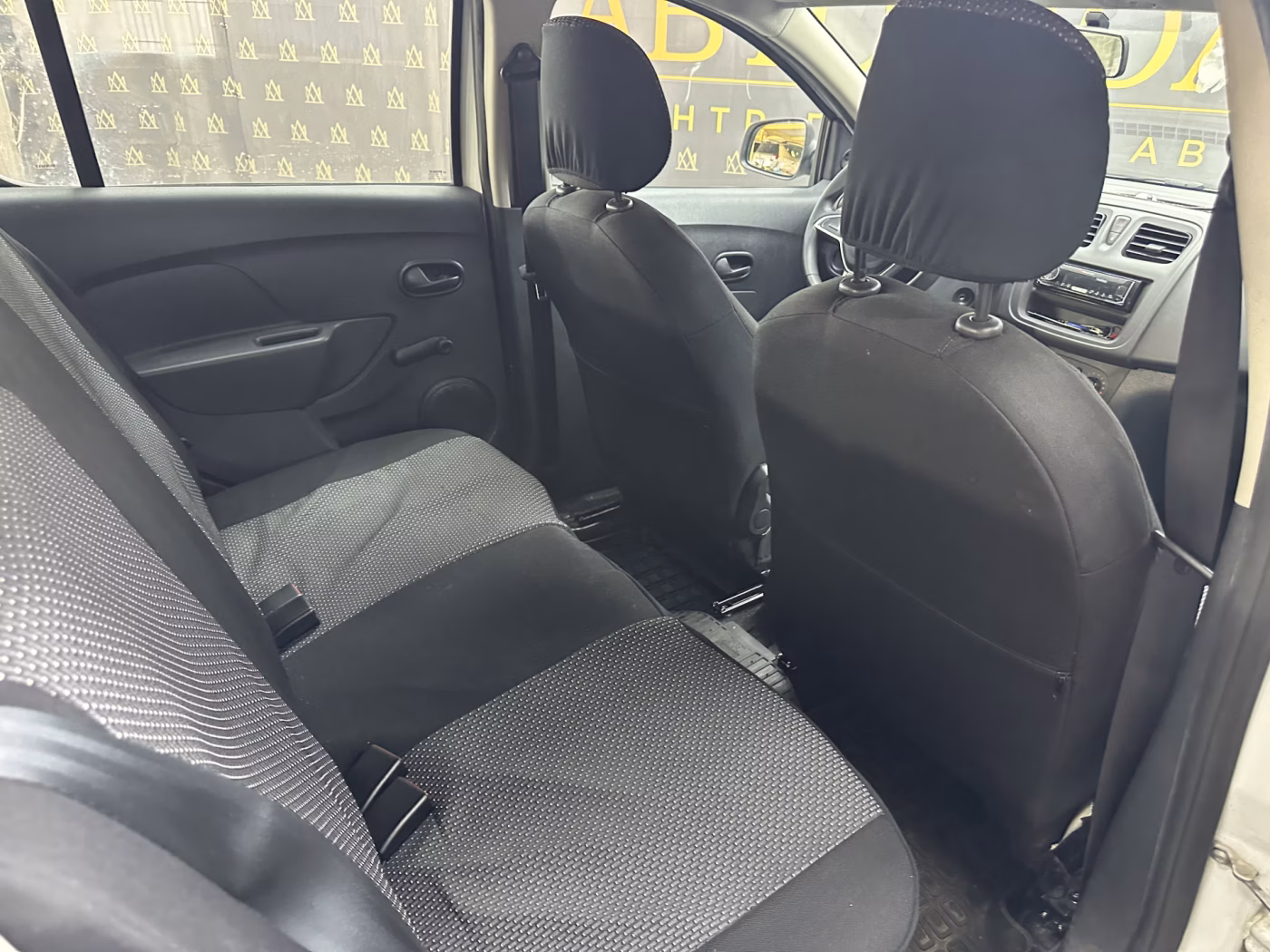 Renault Sandero фото 23