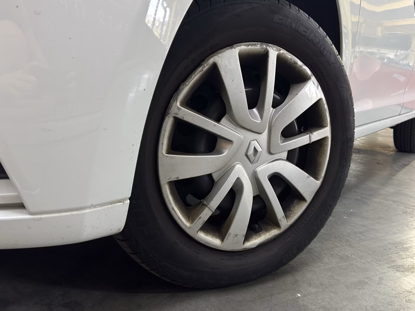 Renault Sandero фото 26