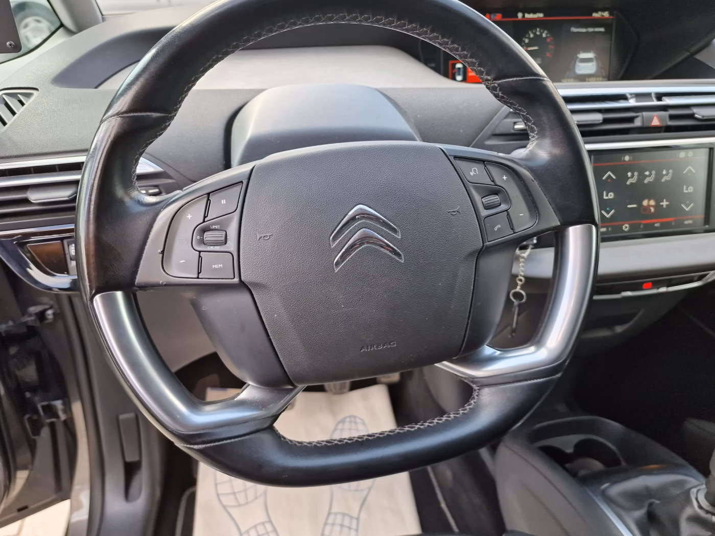 Citroen C4 Grand Picasso фото 12