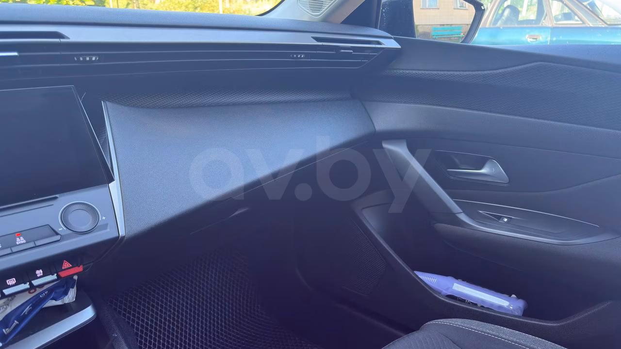 Peugeot 308 фото 6
