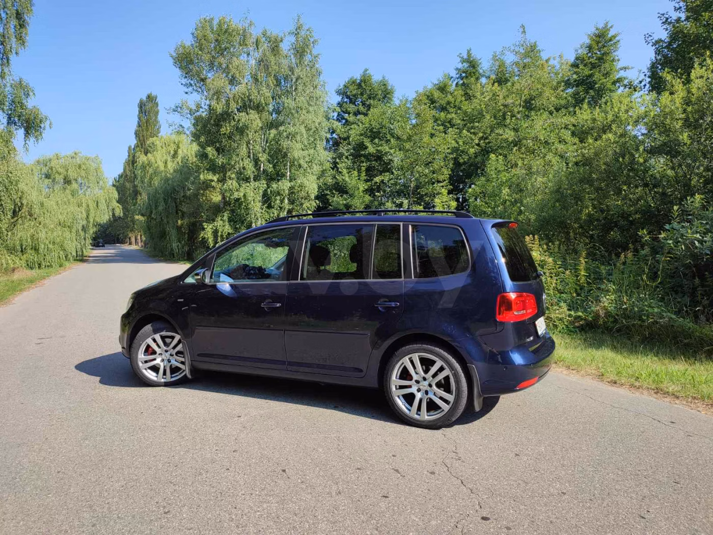 Volkswagen Touran фото 7