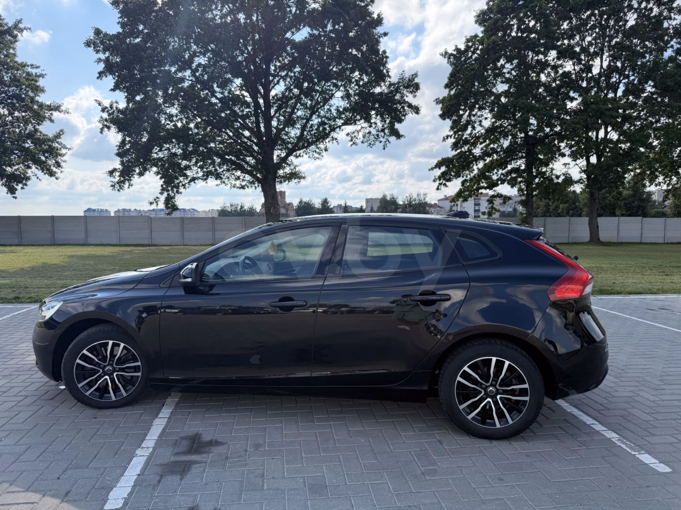 Volvo V40 фото 6