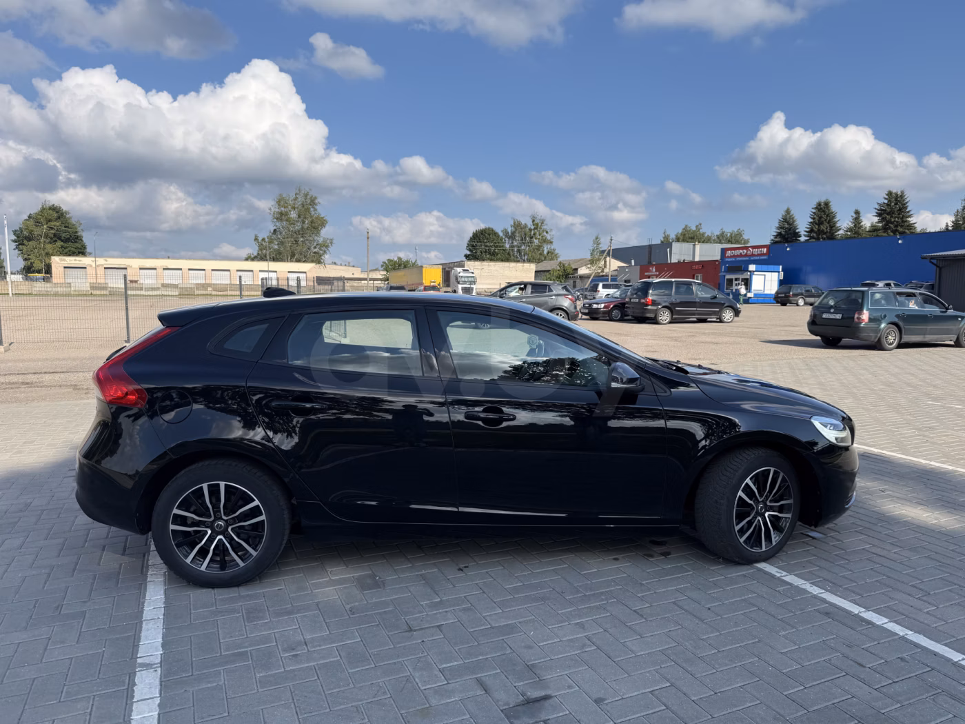 Volvo V40 фото 4
