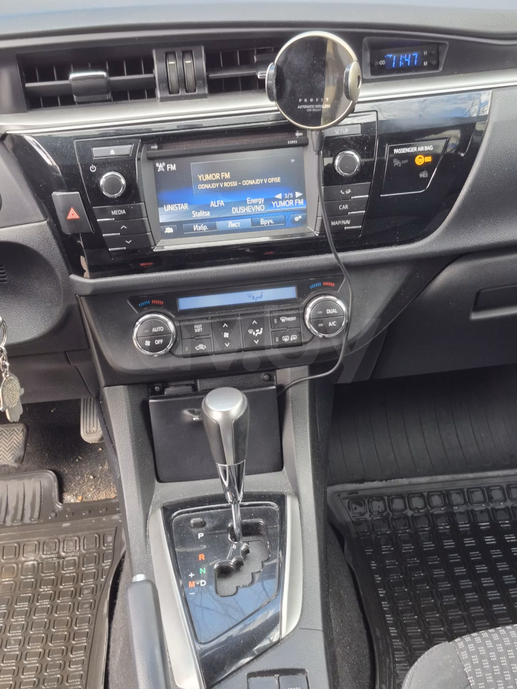 Toyota Corolla фото 8
