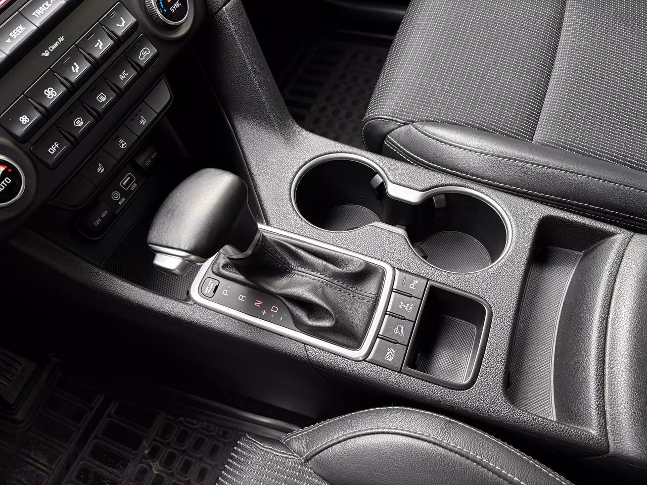 Kia Sportage фото 24