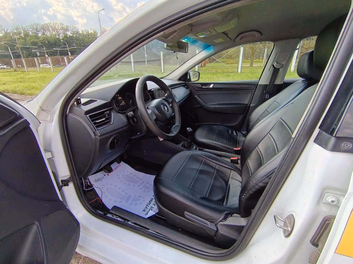 Skoda Rapid фото 11