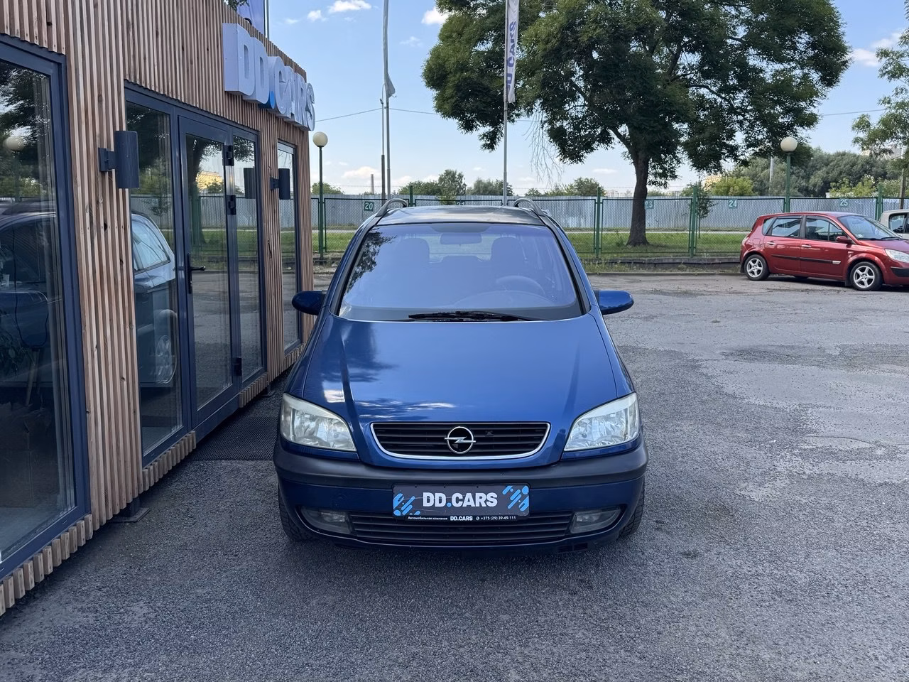 Opel Zafira фото 2