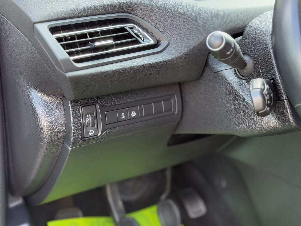 Peugeot 308 фото 10