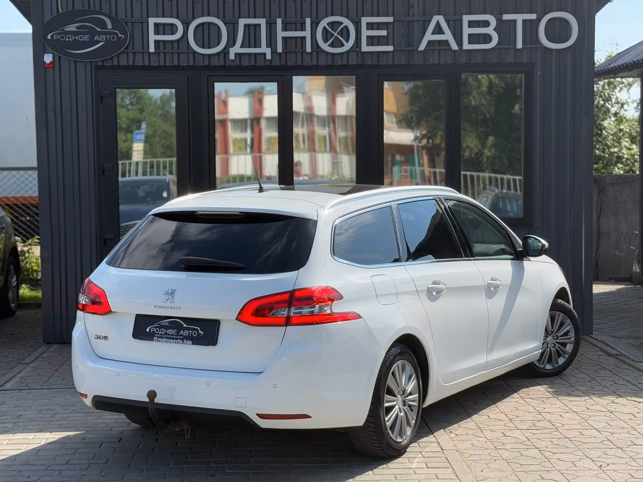 Peugeot 308 фото 6