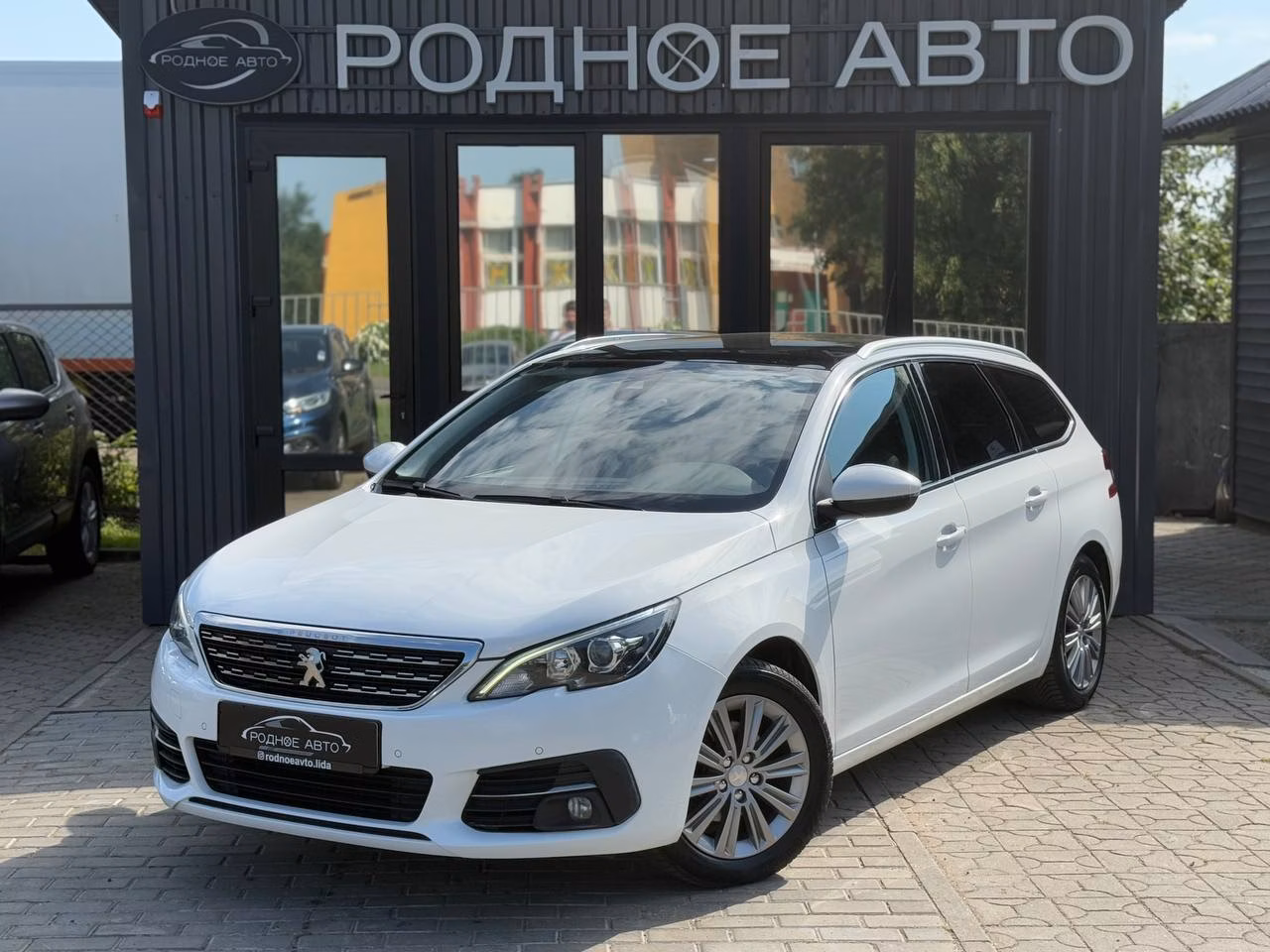 Peugeot 308 фото 3