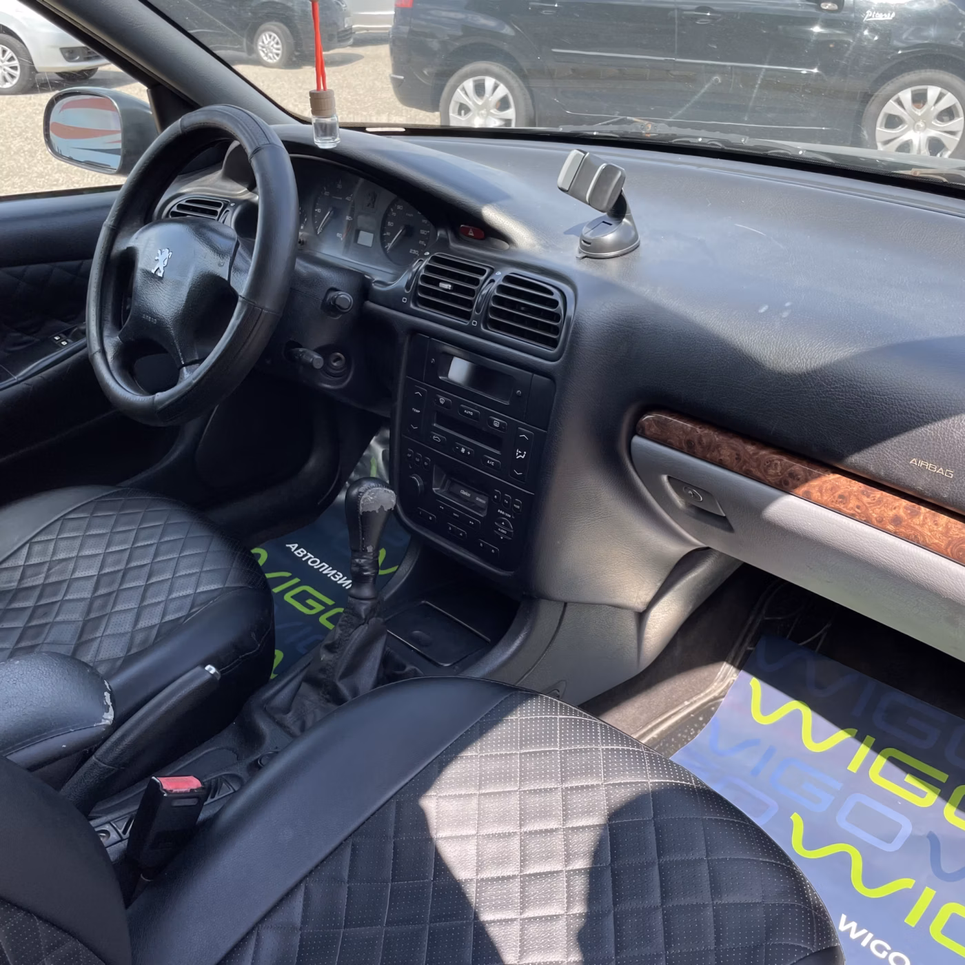 Peugeot 406 фото 10