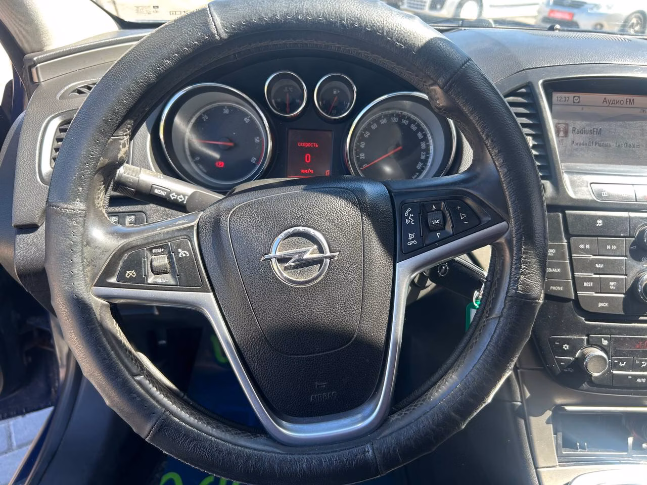 Opel Insignia фото 10