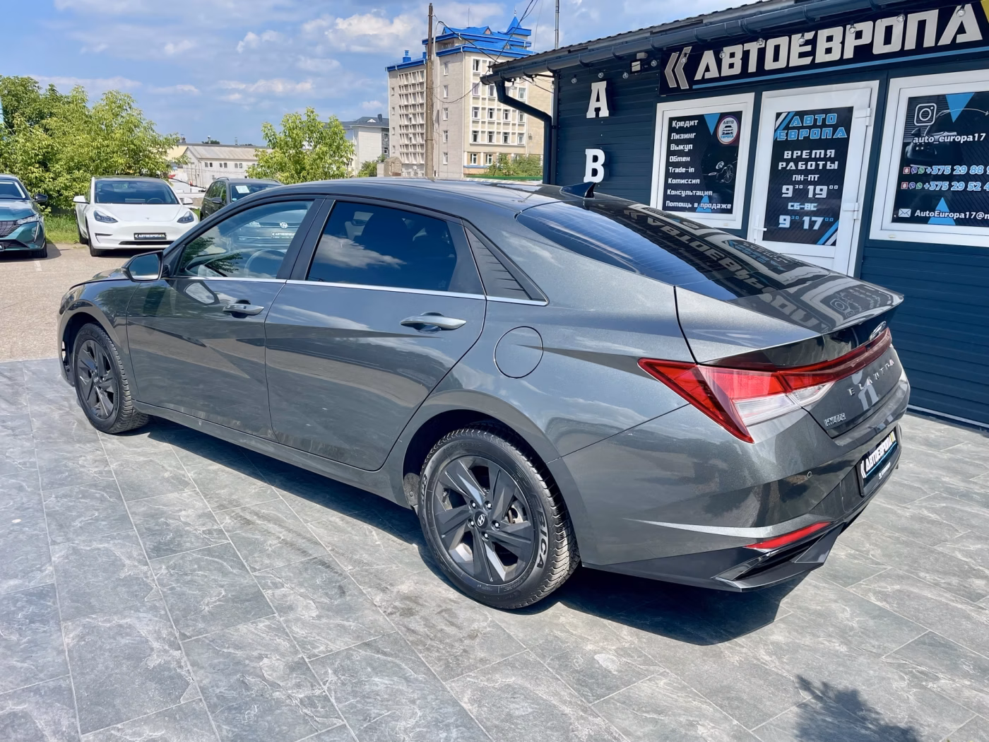 Hyundai Elantra фото 7