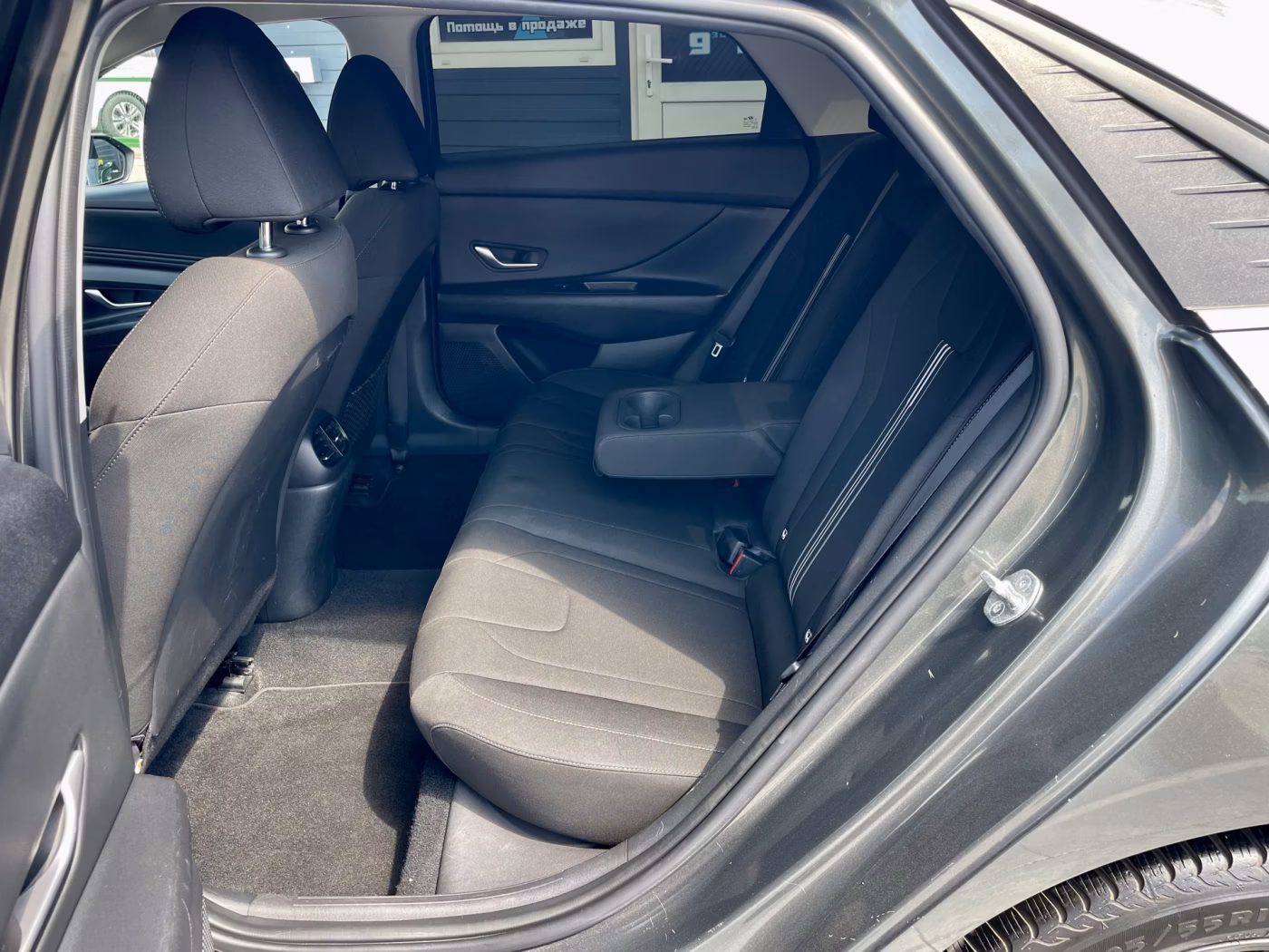 Hyundai Elantra фото 12
