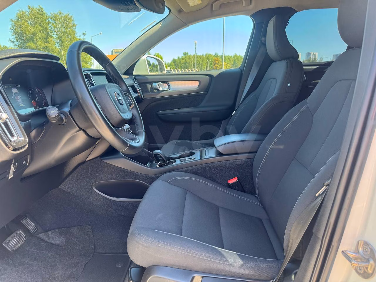 Volvo XC40 фото 13
