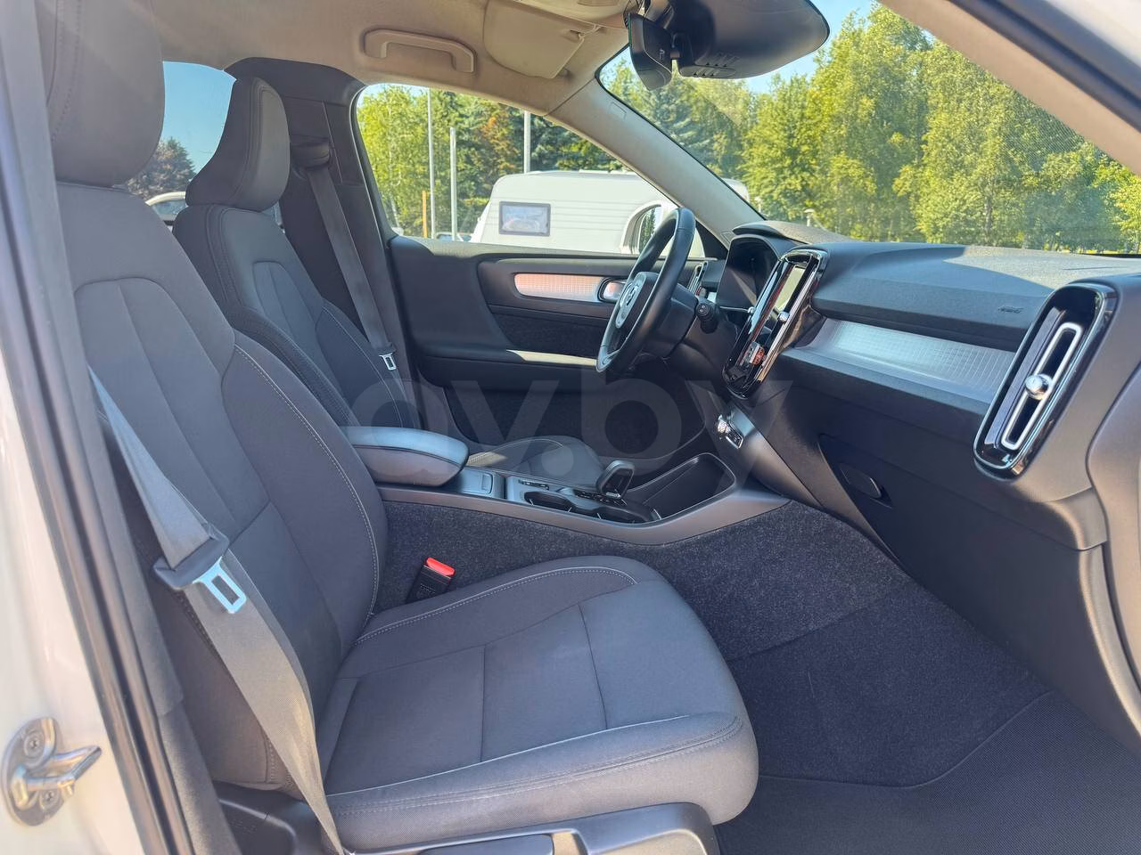 Volvo XC40 фото 10