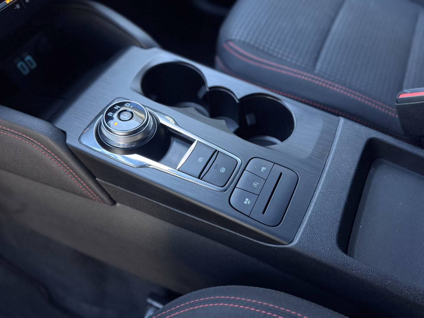 Ford Kuga фото 12